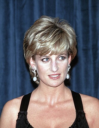 FOLKEKJÆR: Lady Diana var en høyt elsket person verden over. Hun døde tragisk i en bilulykke i 1997.