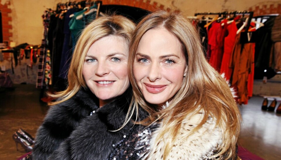 PREMIEREKLARE: Susannah Constantine (50) (til venstre) og Trinny Woodall (48), har gitt britiske damer et nytt syn på klær, pupper og undertøy. Nå skal de hjelpe norske kvinner å få en ny stil.