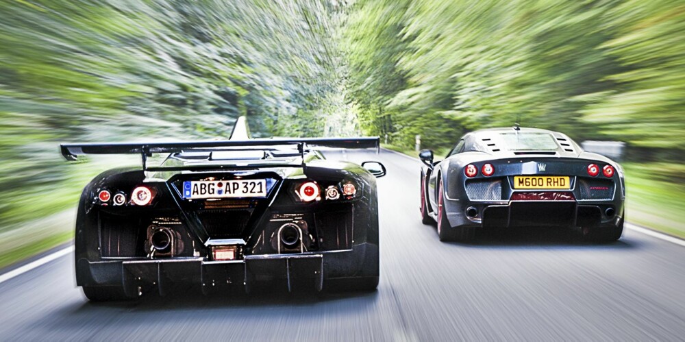 STRIDSVOGNER: Gumpert og Noble holder galskapen i live. STRIDSVOGNER: Gumpert og Noble holder galskapen i live.