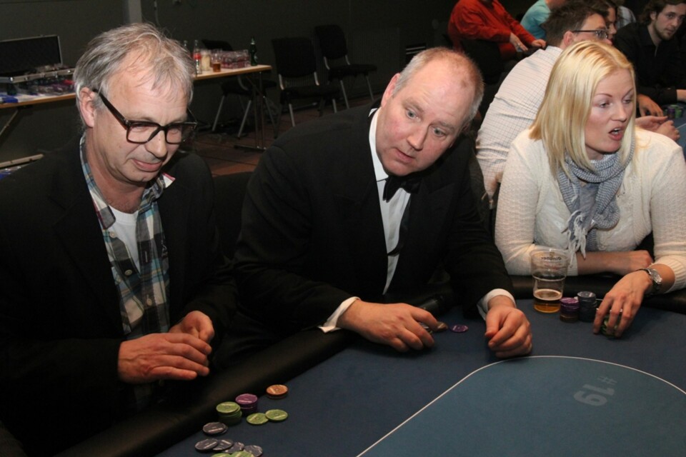WHAT? Rolf Woods can't beleive his eyes. Kanskje det er Ola Haugs river-flaks som setter ham ut?