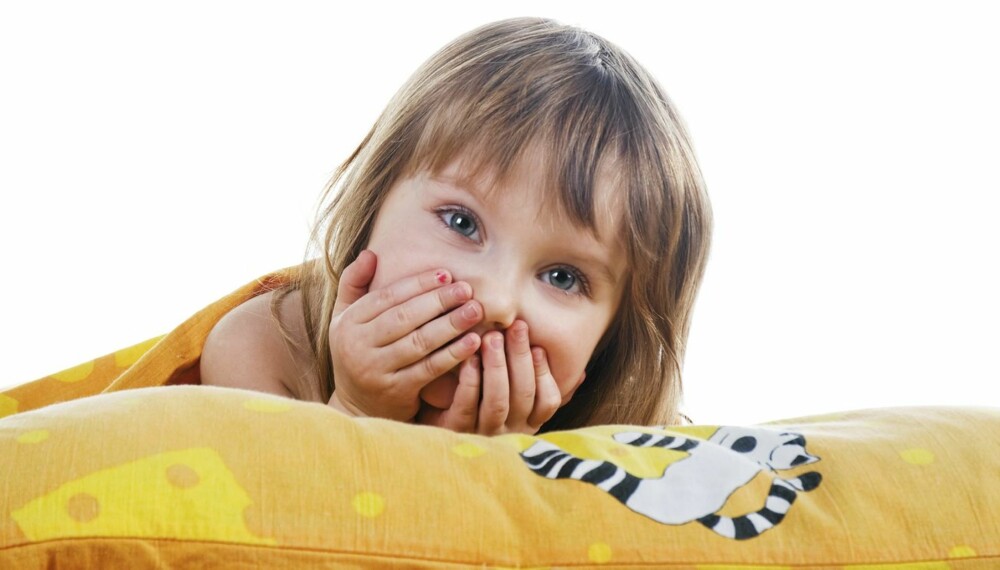 Ikke kjeft når barnet har tisset i sengen. Barnet kan ikke noe for at det skjer. Illustrasjonsfoto: Colourbox.no