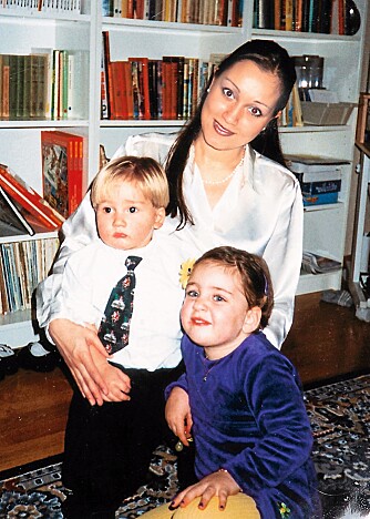 UNG MOR: Her er Elisabeth som alenemor på 22 med barna Michael og Natalie. - Det var en tøff tid. Jeg var mor døgnet rundt.