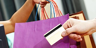 KREDITTKORT: Mistet eller fått frastjålet kredittkortet ditt? Det kan i verste fall koste deg 12 000 kr.