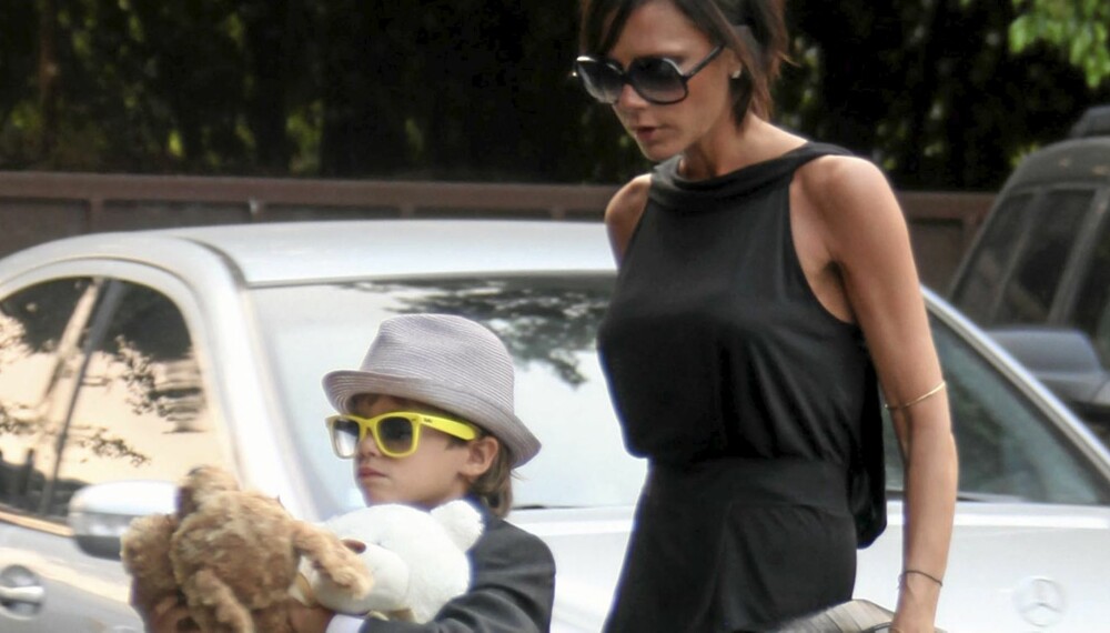 Romeo Beckham satser på solbrilledesign for barn.