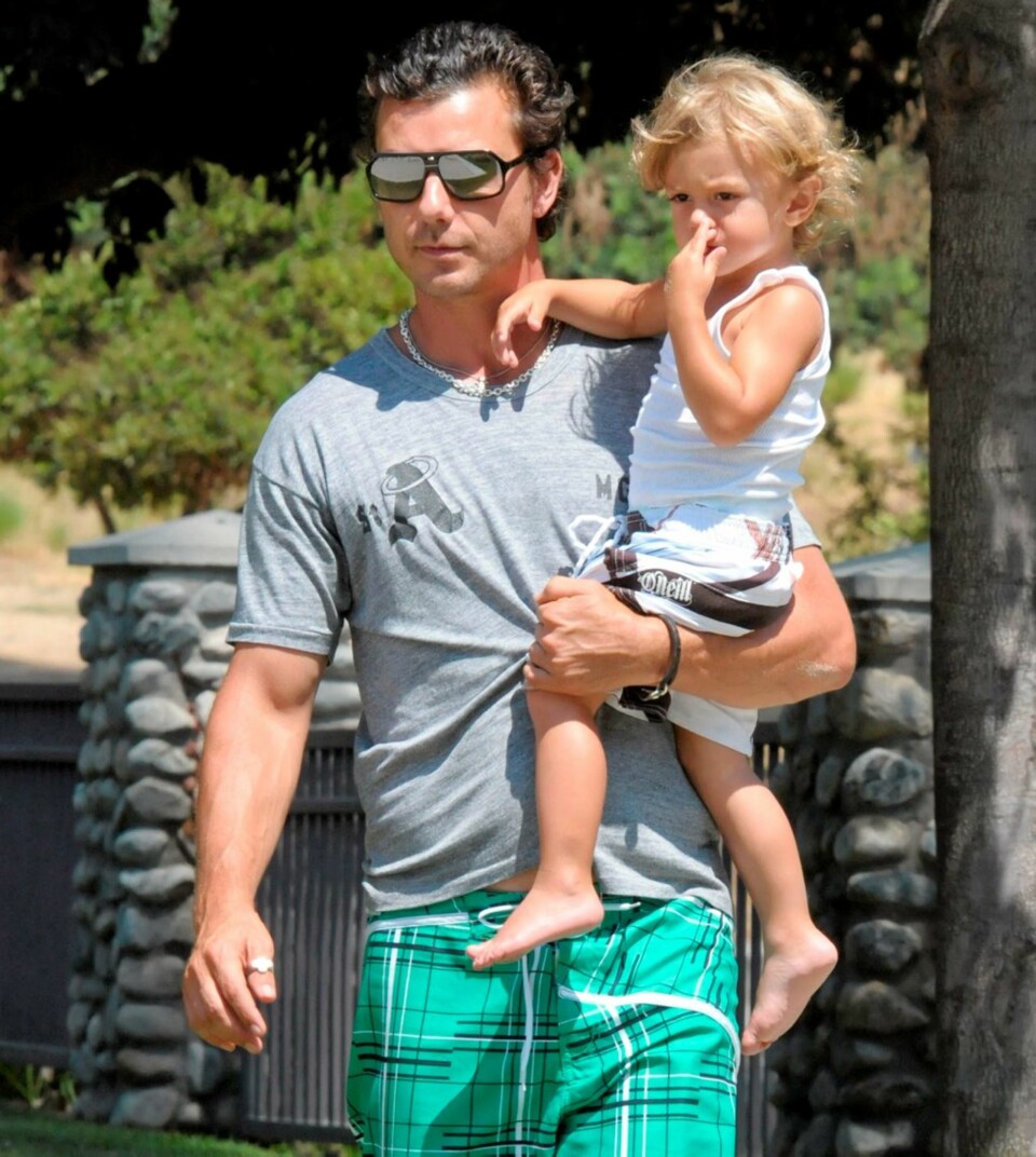 PAPPAGUTT: Gavin Rossdale skal passe godt på at sønnen Kingston ikke blir sjalu på sin lillebror.
