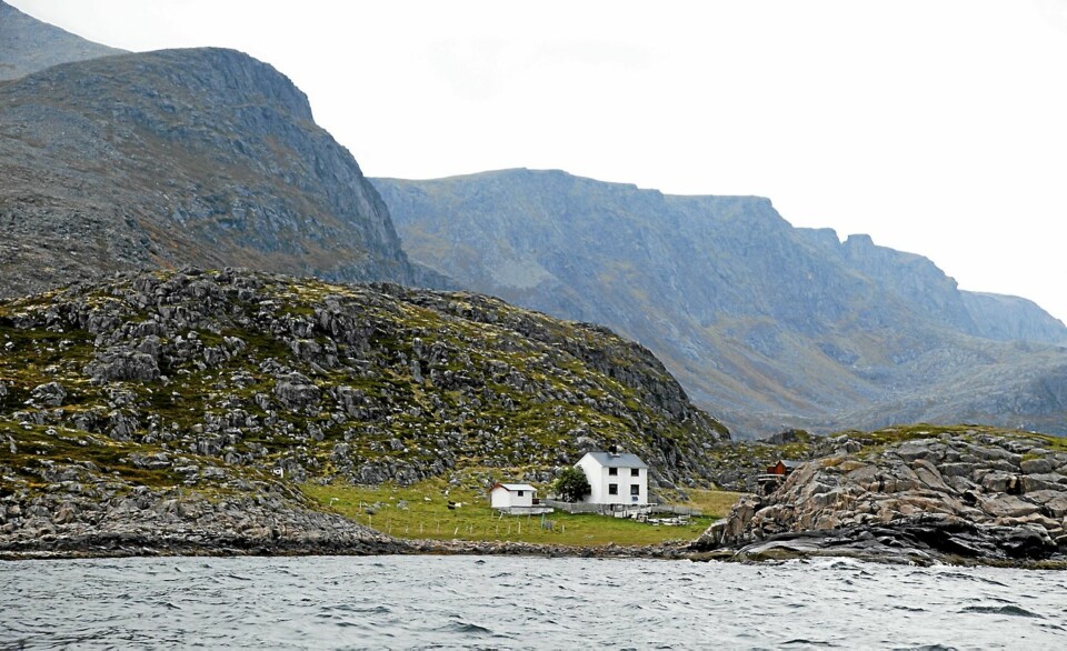 Det er langt til nærmeste nabo i Meltefjorden...