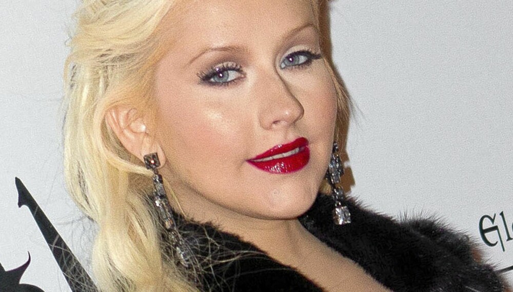 VIL MØTE FAREN: Christina Aguilera har ikke sett faren siden 1999, men nå ønsker hun å tilgi sin voldelige far.