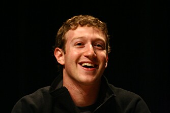 FULL OVERSIKT: Mark Zuckerberg er en av de to gründerne i Facebook og vet godt hva du liker og ikke liker.