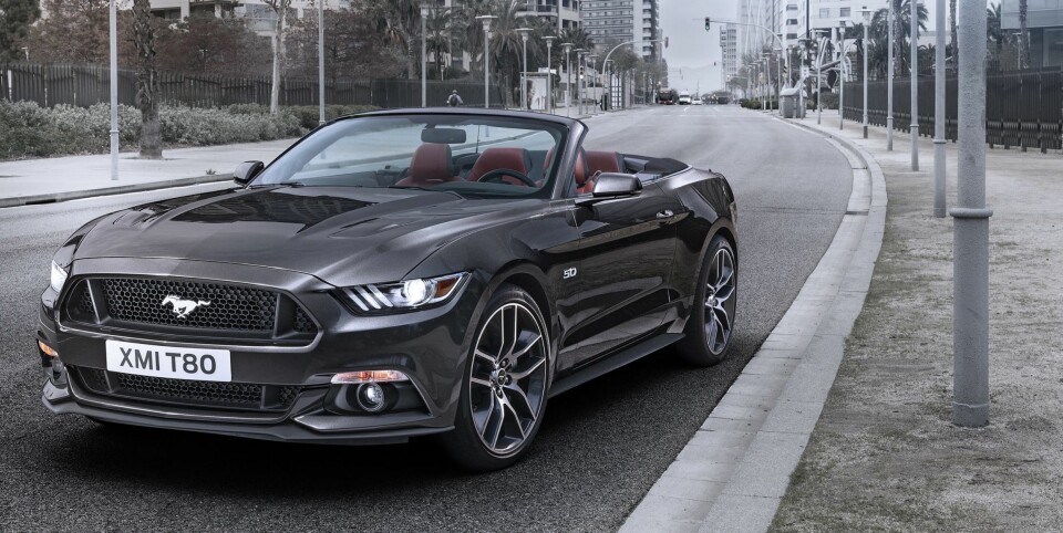 CAB: Kabriolet-versjon hører også med.