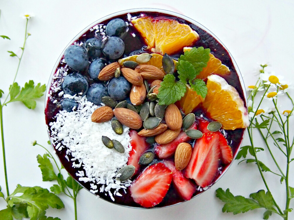 ENERGIKICK: Very Berry. ENERGIKICK: Very Berry.