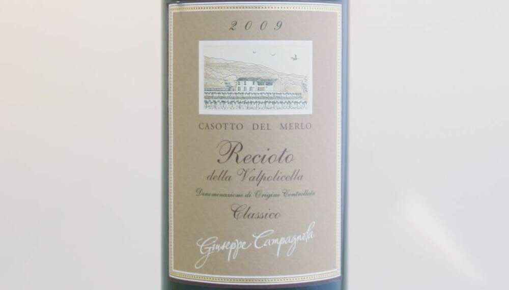 SØTE JULEGAVER: Casotto del Merlo Recioto della Valpolicella Classico 2009 er en søt rødvin fra Italia. SØTE JULEGAVER: Casotto del Merlo Recioto della Valpolicella Classico 2009 er en søt rødvin fra Italia.