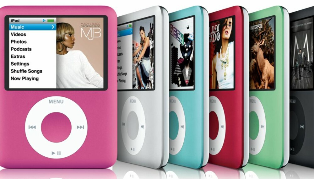 iPod Nano
Photographer: Doug Rosa
Usage: 2 years unlimited use, unlimited time, world wide, web, collateral, packaging, retail, trade show. Excludes outdoor print and advertising