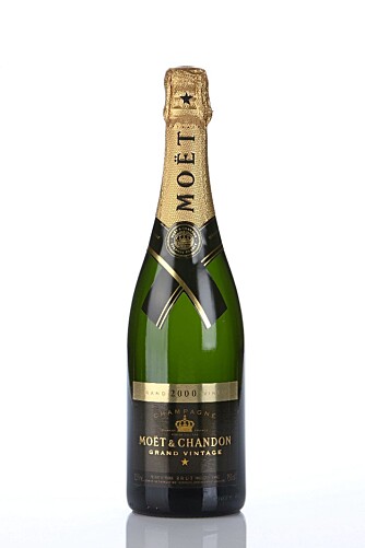 Moët & Chandon Grand Vintage 2000: 90 poeng. Moët & Chandon Grand Vintage 2000: 90 poeng.