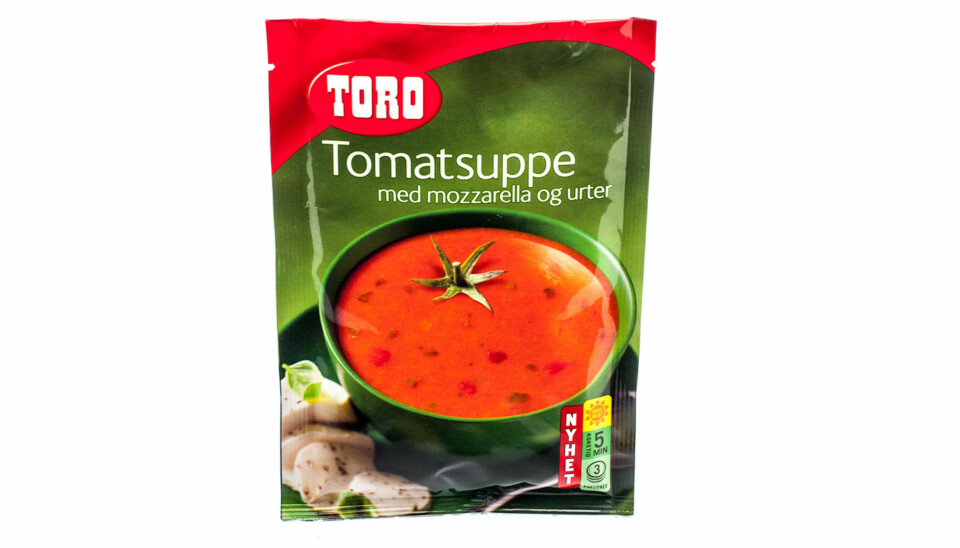 TEST AV TOMATSUPPE: Toro Tomatsuppe med mozzarella og urter.