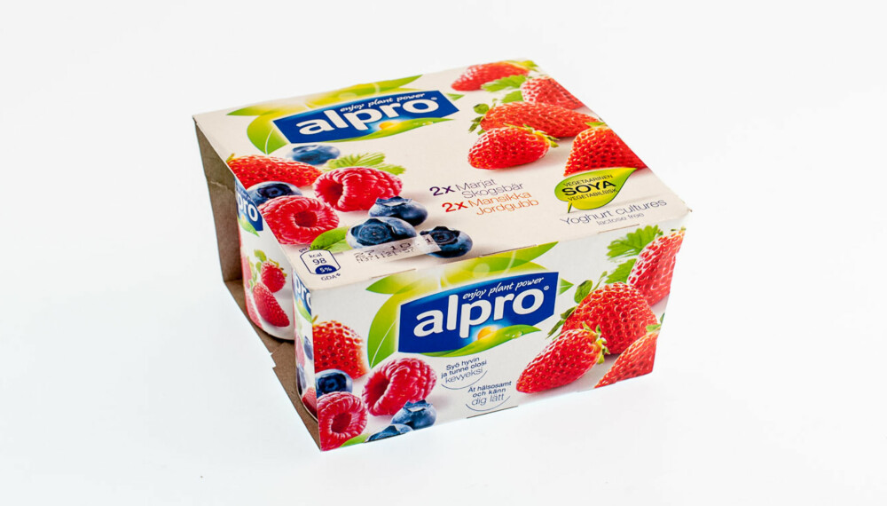 TEST AV BARNEYOGHURT: Alpro soyayoghurt blåbær/jordbær.