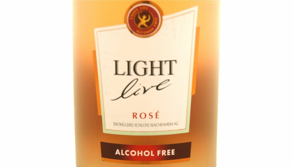 ALKOHOLFRI: Schloss Wachenheim Light Live Sparkling Rosé bør du styre unna.