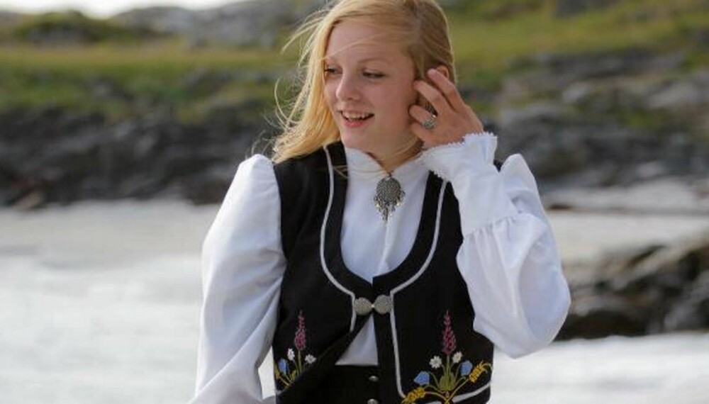 BUNAD: Malangsdrakt BUNAD: Malangsdrakt