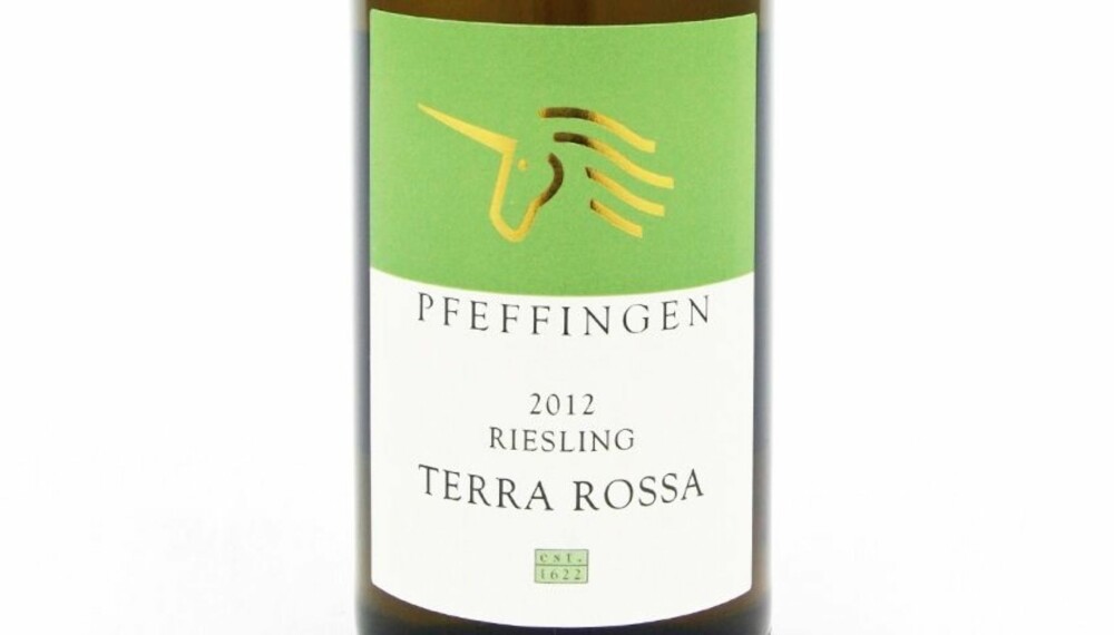 GODT KJØP: Pfeffingen Terra Rossa Riesling Trocken 2012.