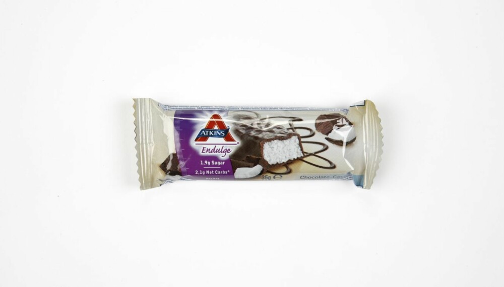 LITEN: Atkins Endulge Chocolate Coconut er mindre i størrelse enn de andre.