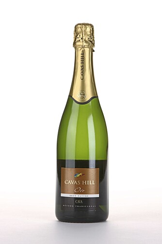 Cavas Hill Oro Brut Nature. En frisk og fin cava som passer godt til aperitif eller skalldyr.