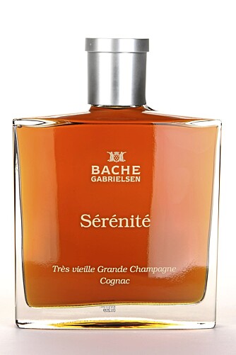 RIK: Bache Gabrielsen Sérénité Très Vieille Grande Champagne er en fyldig, rik og velbalansert cognac. RIK: Bache Gabrielsen Sérénité Très Vieille Grande Champagne er en fyldig, rik og velbalansert cognac.