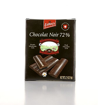 LITE PERSONLIGHET: Villars Chocolat Noir 72 prosent har god fruktighet, den er myk på tungen og den smelter godt. Men den er litt kjedelig ifølge enkelte i panelet.