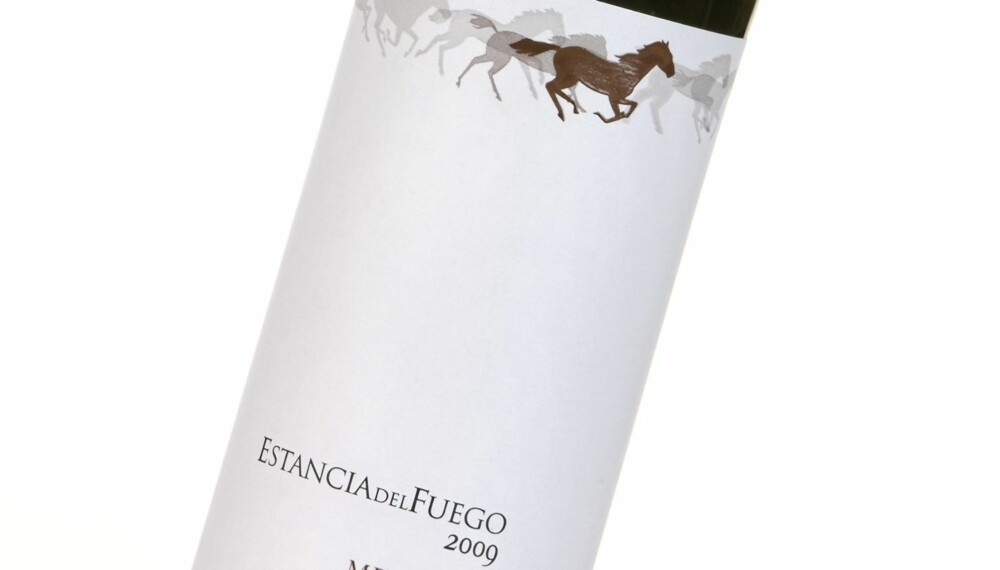 ANIMALSK: Estancia del Fuego 2009 er en rødvin fra Argentina med animalsk og jordlig preg i smaken.