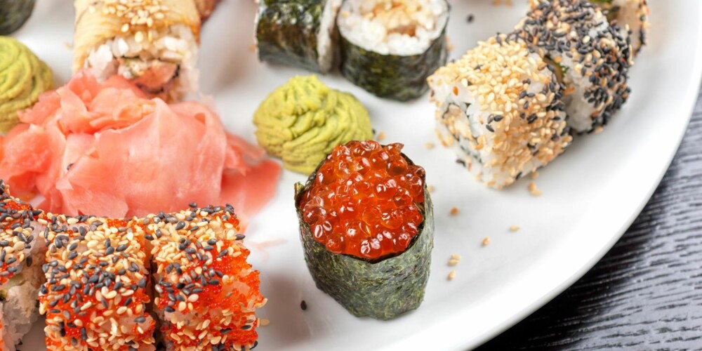 SUSHI ER OGSÅ FASTFOOD: Fisk er sunt og gir deg omega 3. Styr bare unna de friterte sushi-bitene. ILLUSTRASJONSFOTO: Colourbox SUSHI ER OGSÅ FASTFOOD: Fisk er sunt og gir deg omega 3. Styr bare unna de friterte sushi-bitene. ILLUSTRASJONSFOTO: Colourbox