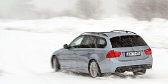 FINT MED xDrive: Vinteregenskapene blir langt bedre med 4WD-systemet xDrive. Her i en 320d Touring fra 2009. 