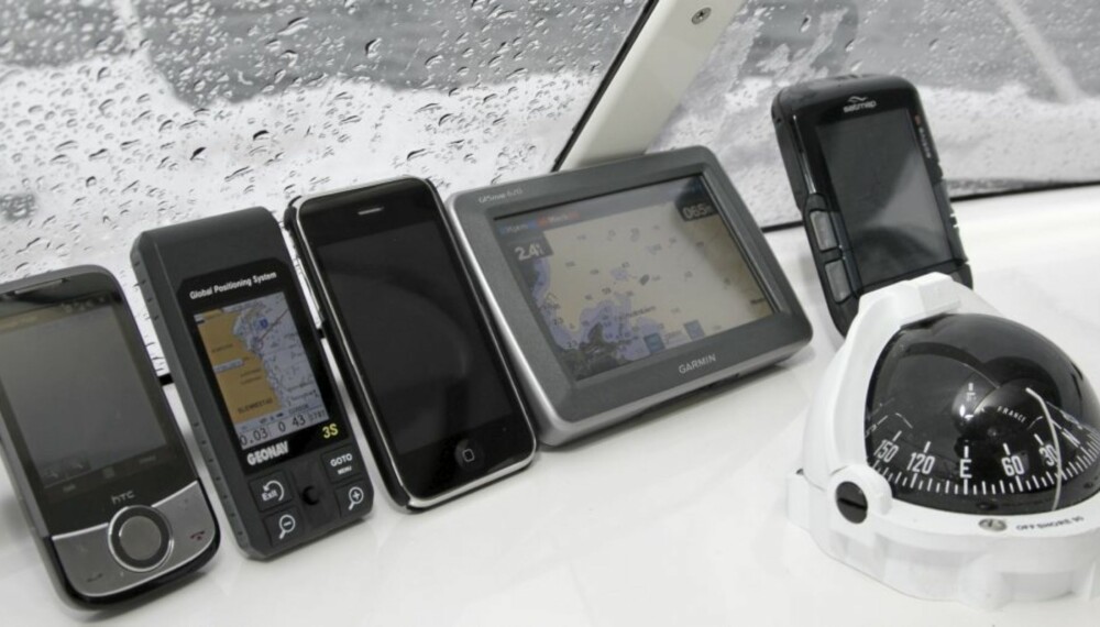 DE NYESTE: Håndholdt GPS er en rimelig forsikring på sjøen.