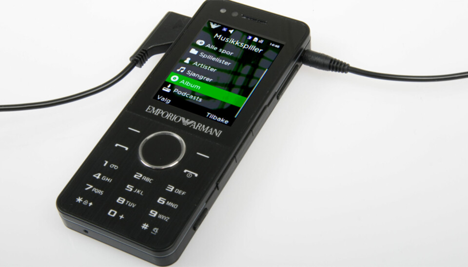 Samsung M7500 (Armani Night Effect)