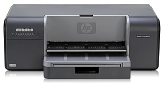 HP Photosmart Pro B8850 måler 67,31 x 42,9 x 24,13 cm og veier 17,1 kg.