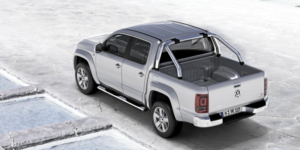 Amarok kommer i første omgang med dobbeltkabin, men i 2011 kommer også en versjon med enkeltkabin. Amarok kommer i første omgang med dobbeltkabin, men i 2011 kommer også en versjon med enkeltkabin.
