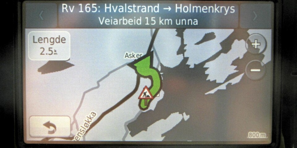 IKKE KJAPPEST: Garmin byr på trafikkinformasjon, men tjenesten har bedre oversikt over veiearbeid enn plutselige hendelser.