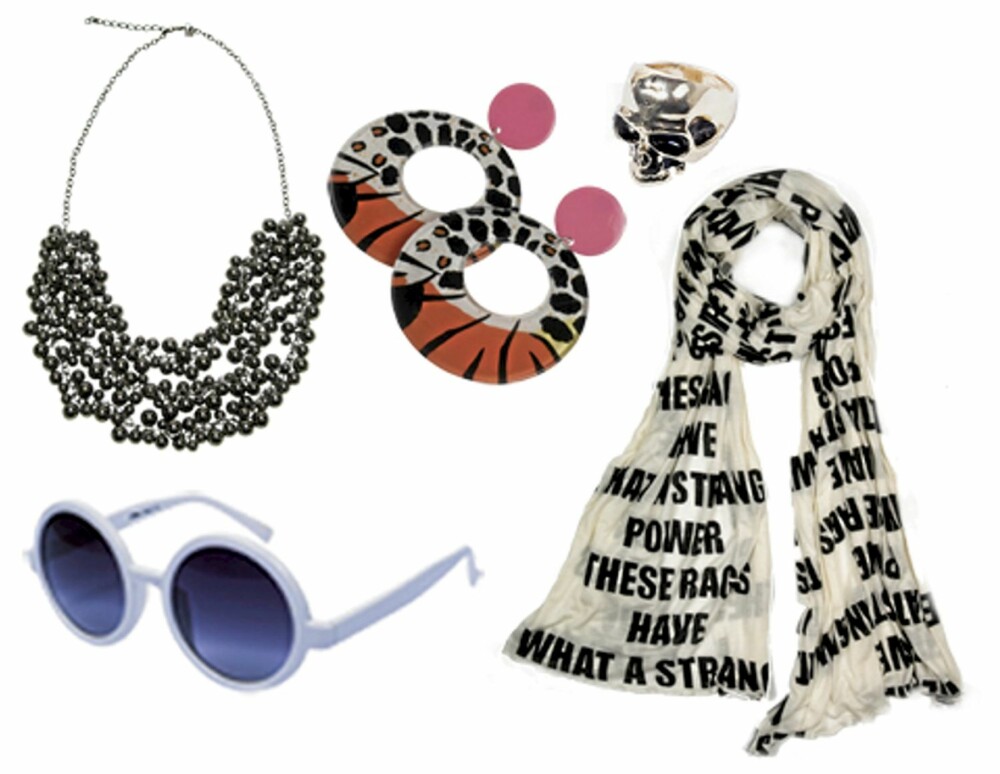 Smykke fra Friis, kr 229.Solbriller fra Glitter, kr 80. Øredobber fra Gina Tricot, kr 79. Hodeskallering fra Glitter, kr 129. Bokstavskjerf fra Pieces kr 160. Smykke fra Friis, kr 229.Solbriller fra Glitter, kr 80. Øredobber fra Gina Tricot, kr 79. Hodeskallering fra Glitter, kr 129. Bokstavskjerf fra Pieces kr 160.