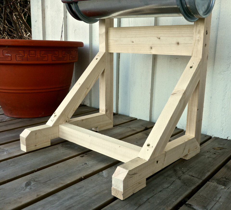 Slik lager du en vertikal kjøkkenhage