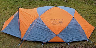 VINDSTABILT: Et telt som er meget vindstabilt og tåler mye snø på duken.