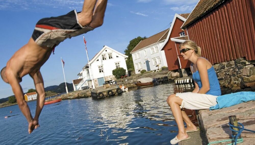 PLASK: Ta et litt annerledes telemarknedslag i skjærgården i sommer. PLASK: Ta et litt annerledes telemarknedslag i skjærgården i sommer.