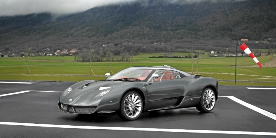 SPYKER C12 ZAGATO: 24 biler av denne typen vil bli laget - og sjansen for at akkurat du får tak i en er forsvinnende liten. Bilen skal nemlig kun selges til mennesker som allerede har en Spyker C8. Motoren er en 6-liters W12 som opprinnelig er fra Audi som yter 500 hestekrefter.