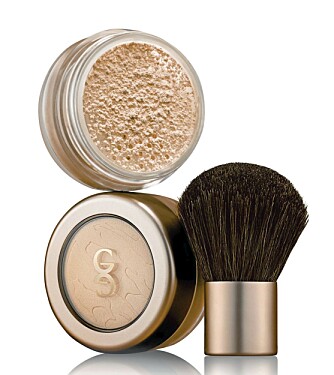 LØSPUDDER: Giordani Gold Mineral Loose Powder (kr 298).