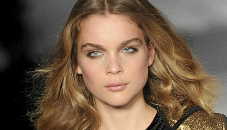 PERFEKT HUD: Lær deg hvordan du kan bruke sminke til å gi intrykk av en plettfri hud.