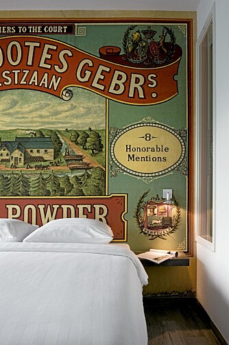 HISTORIE PÅ VEGGEN: Den grafiske designen som preger fondveggen på enkelte av soverommene minner om forgagne tider.