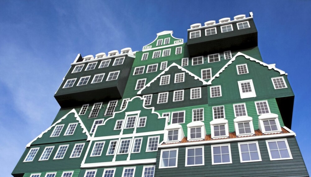 HOLLANDSKE BYGGEKLOSSER: Husene synes å være stablet oppå hverandre.