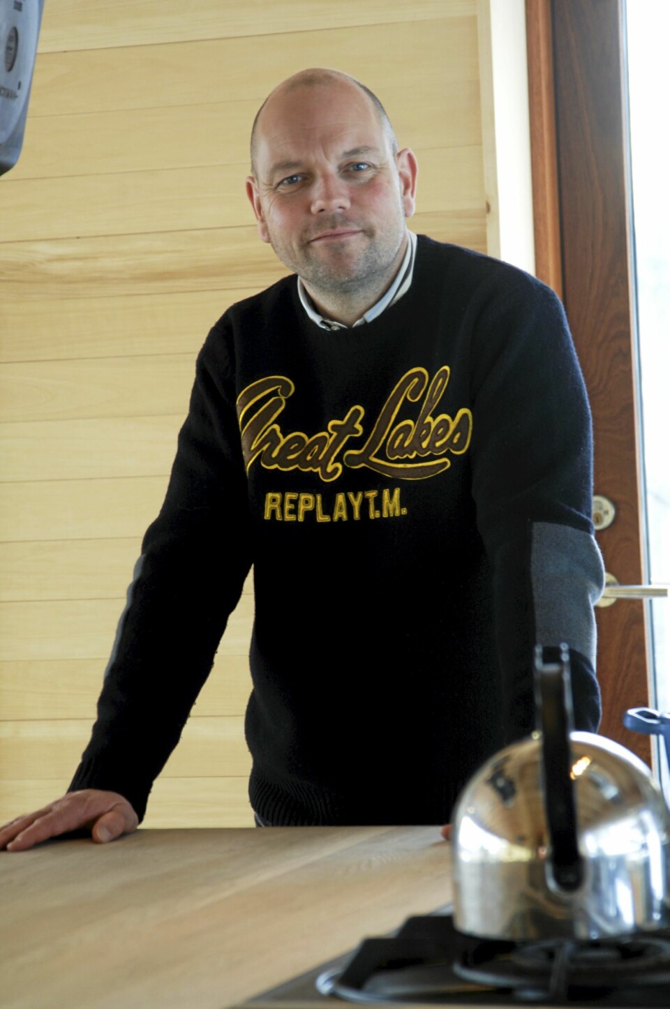 - Jeg liker å legge inn litt lekenhet i prosjektene mine, sier designer Lars Ernst Hole.
