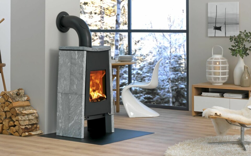 REN VARMEKILDE: Vedovner gir en akseptabel oppvarmingsøkonomi, og enda bedre blir den med kleberstensomraming som maganiserer varmen.