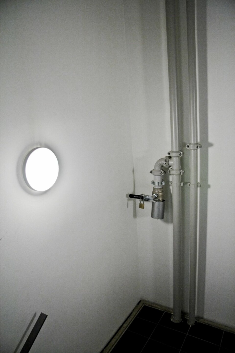 Røret på bildet her buer utover, et eksempel på fortegning.