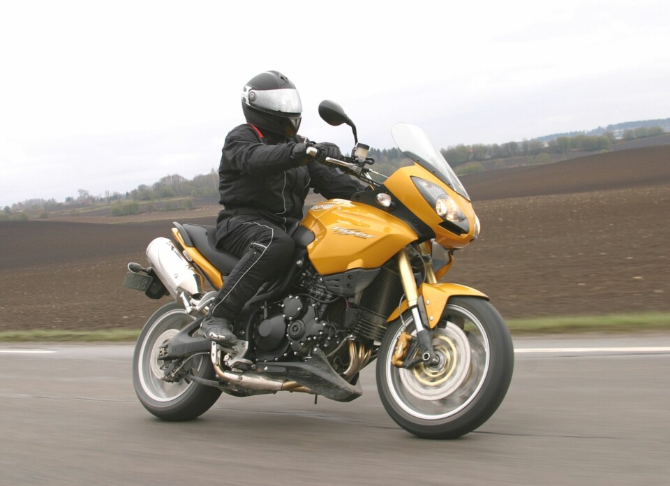 Den spontane gassresponsen og den livlige turtallsviljen, kjennes igjen fra Speed Triple. For ikke å snakke om lyden.