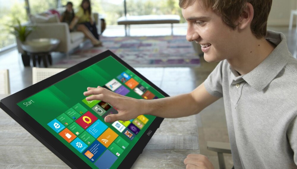 Windows 8 har et helt nytt grensesnitt, og i starten må man lete litt etter funksjonene - blant annet funksjonen for å skru av maskinen. Windows 8 har et helt nytt grensesnitt, og i starten må man lete litt etter funksjonene - blant annet funksjonen for å skru av maskinen.