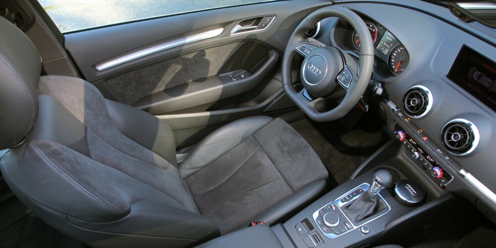 HER VIL DU VÆRE: Trivselsfaktoren bak rattet er svært høy i nye Audi A3. God sittekomfort og elegant utforming bidrar til det.