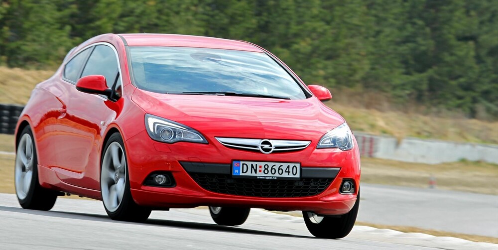FRESH DESIGN: Opel har gjort en god jobb med designet til Astra GTC, som ser mer sportslig ut enn det den er. FRESH DESIGN: Opel har gjort en god jobb med designet til Astra GTC, som ser mer sportslig ut enn det den er.